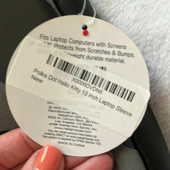 ⭐️HELLO KITTY NWT 13” laptop bag - Picture 3 of 4